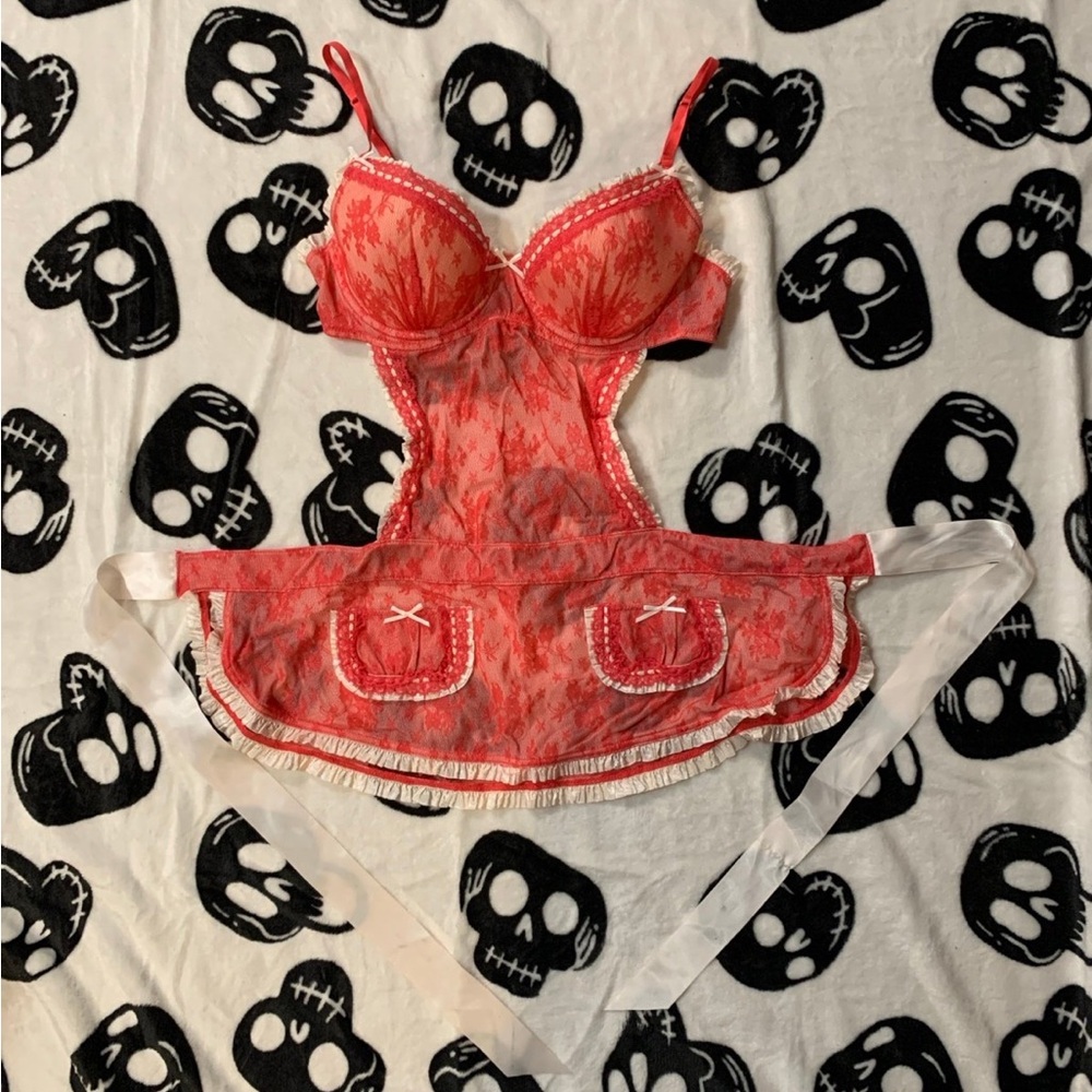 VS apron lingerie